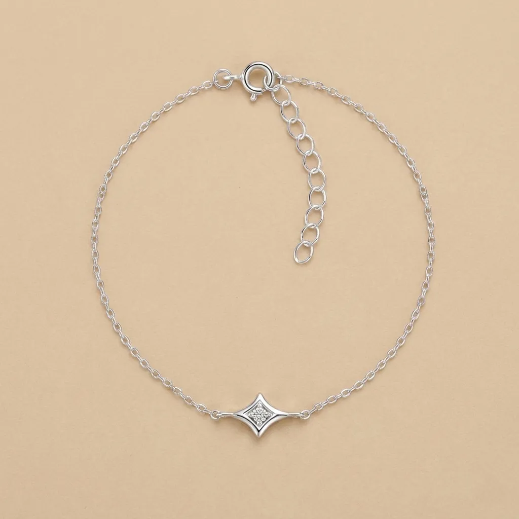 925 Silver Diamond Shaped Bracelet With 0.02ct Natural Diamond, 0.94 g