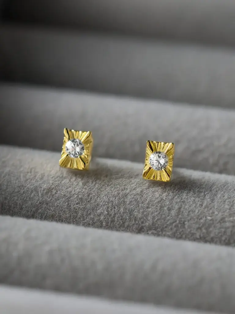 S925 14K Gold Plated Single Cubic Zirconia Square Stud Earring, 0.0040 kg