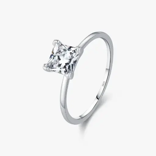 925 Silver Square Solitaire Zircon Ring US 5, 10 g